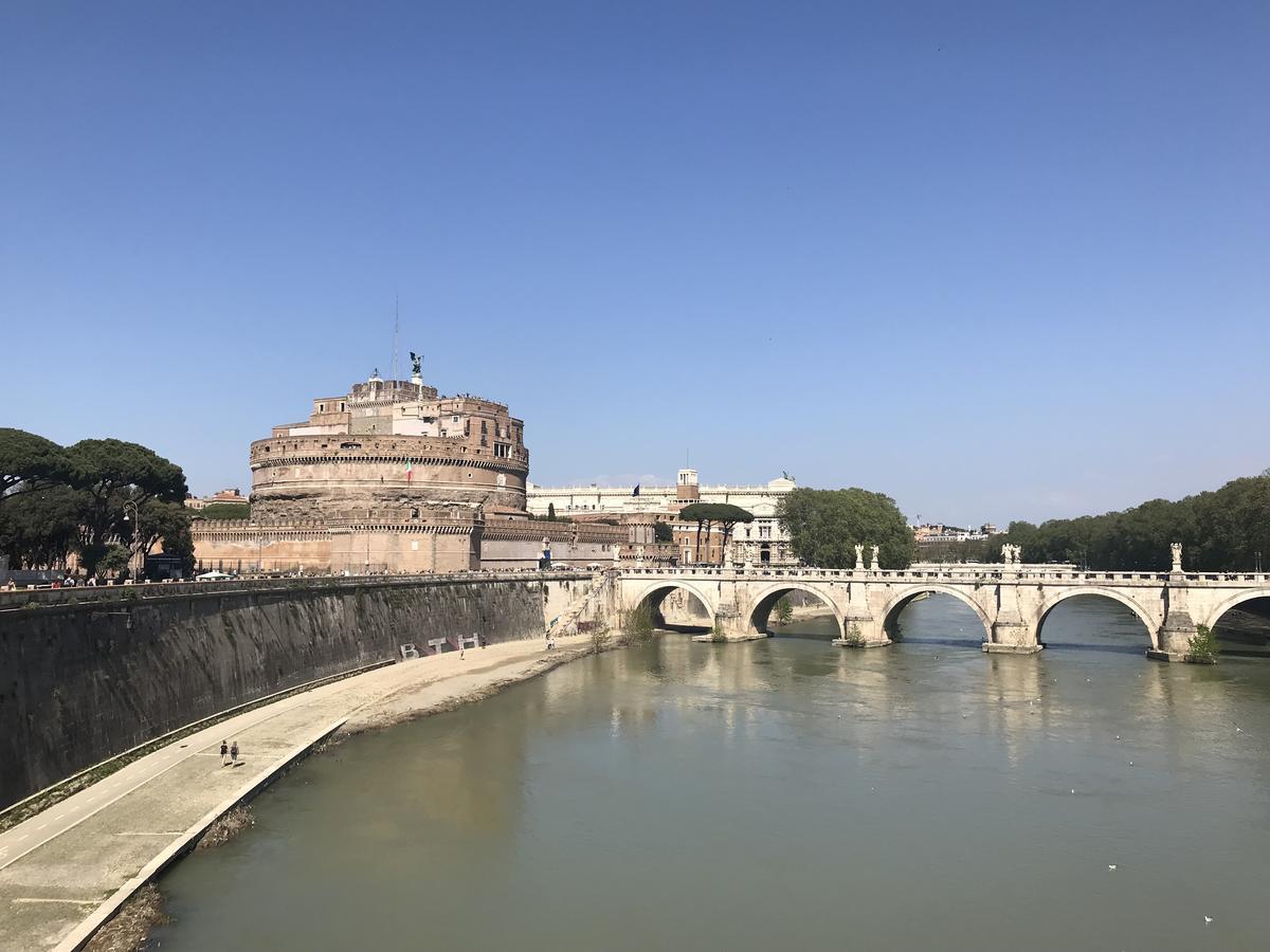 Le Finestre Sul Vaticano Rome Bagian luar foto